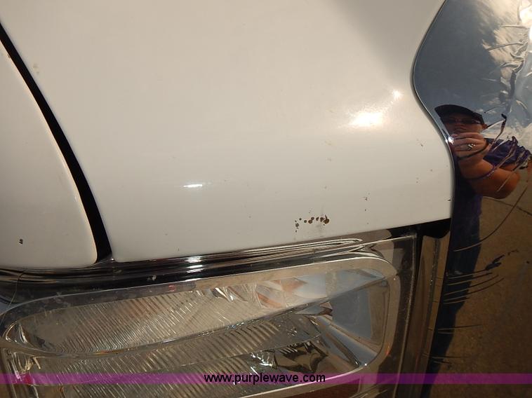 image for item I5485 2008 Ford F250 Super Duty XLT Crew Cab pickup truck