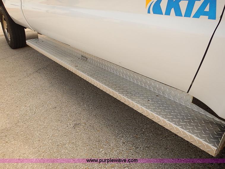 image for item I5485 2008 Ford F250 Super Duty XLT Crew Cab pickup truck