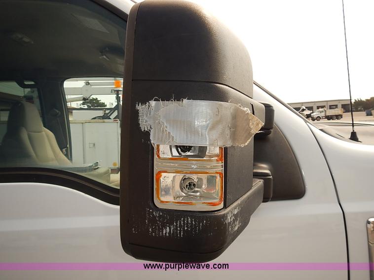 image for item I5485 2008 Ford F250 Super Duty XLT Crew Cab pickup truck