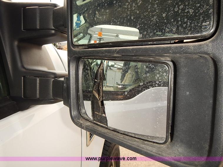 image for item I5485 2008 Ford F250 Super Duty XLT Crew Cab pickup truck