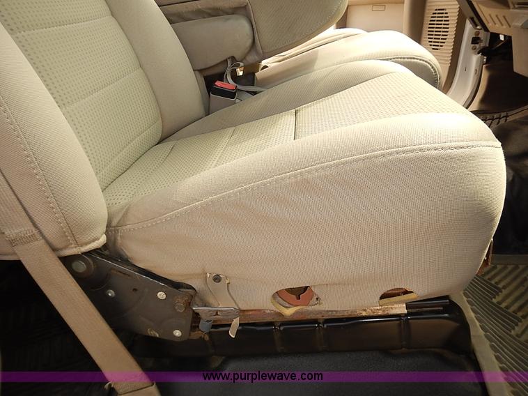 image for item I5485 2008 Ford F250 Super Duty XLT Crew Cab pickup truck