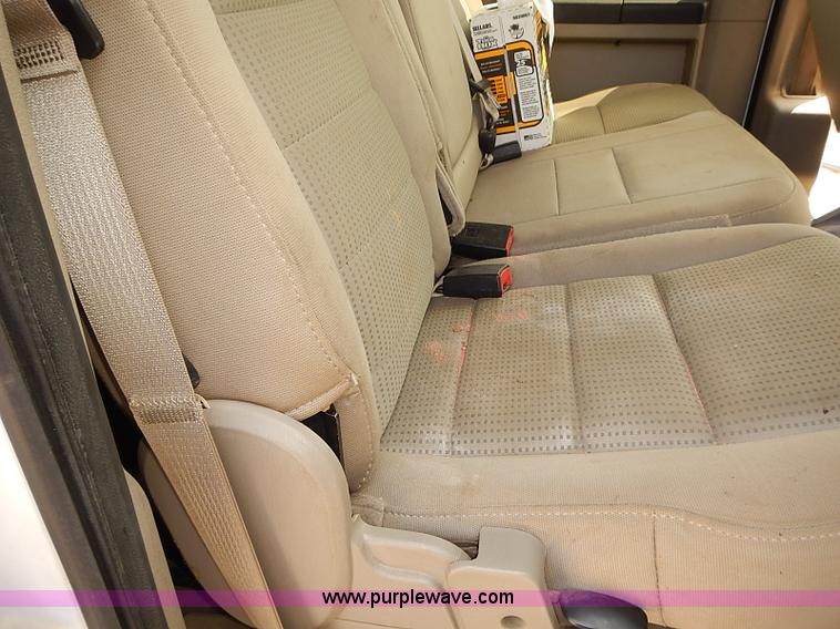 image for item I5485 2008 Ford F250 Super Duty XLT Crew Cab pickup truck