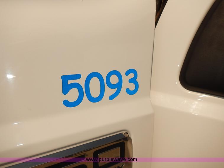 image for item I5485 2008 Ford F250 Super Duty XLT Crew Cab pickup truck