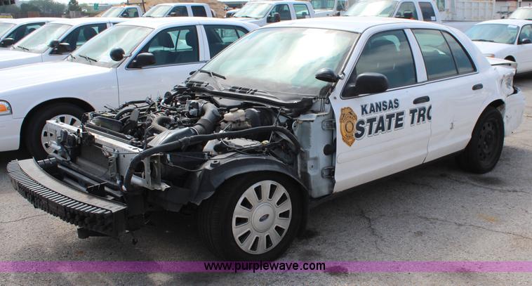 image for item I5767 2008 Ford Crown Victoria Police Interceptor