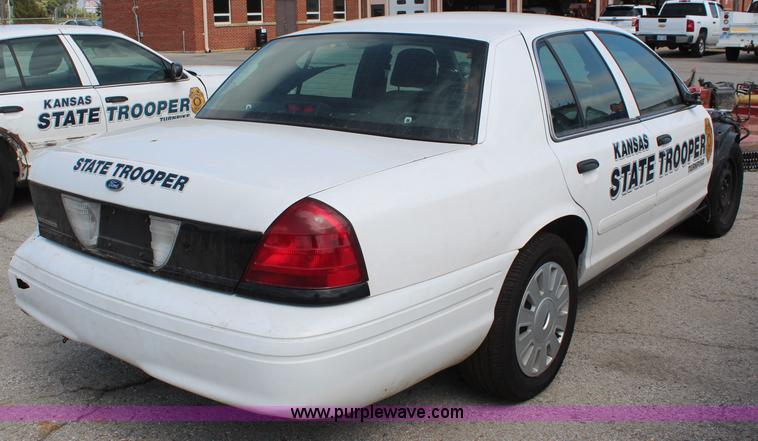 image for item I5767 2008 Ford Crown Victoria Police Interceptor