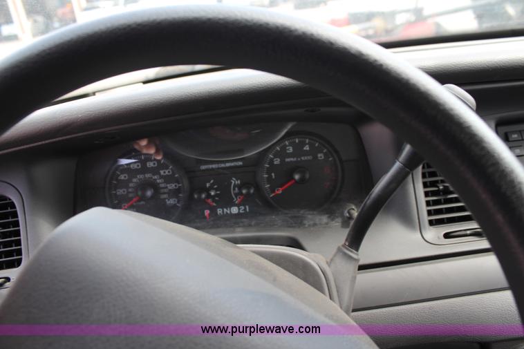 image for item I5767 2008 Ford Crown Victoria Police Interceptor