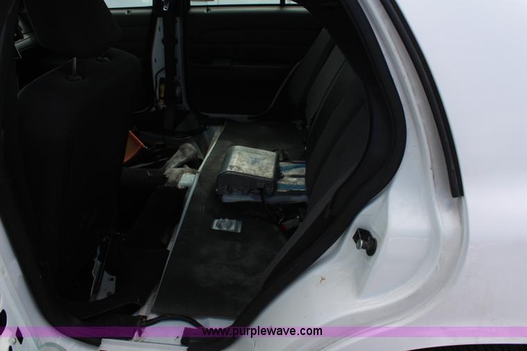 image for item I5767 2008 Ford Crown Victoria Police Interceptor