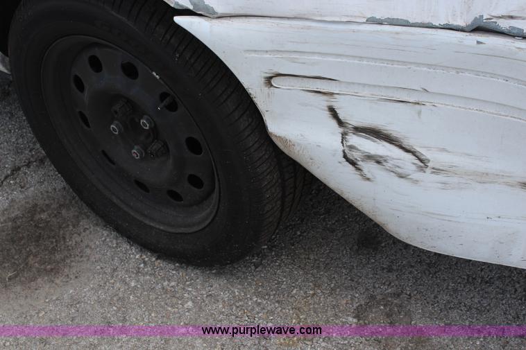 image for item I5767 2008 Ford Crown Victoria Police Interceptor