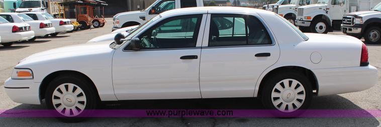 image for item I5776 2008 Ford Crown Victoria Police Interceptor