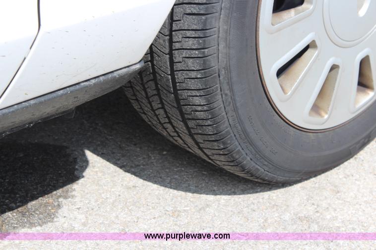 image for item I5776 2008 Ford Crown Victoria Police Interceptor