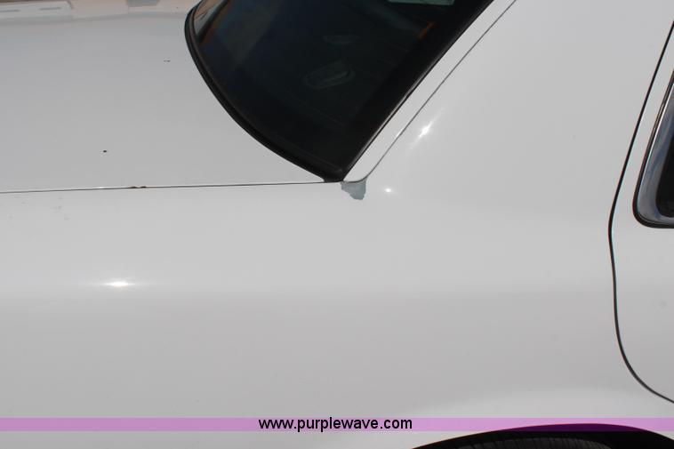 image for item I5776 2008 Ford Crown Victoria Police Interceptor