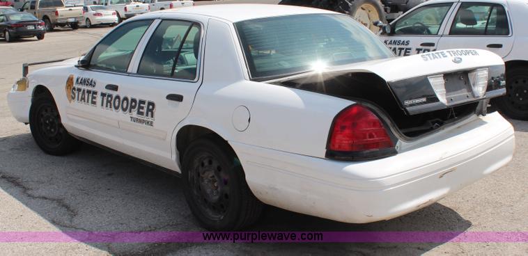 image for item I5777 2011 Ford Crown Victoria Police Interceptor