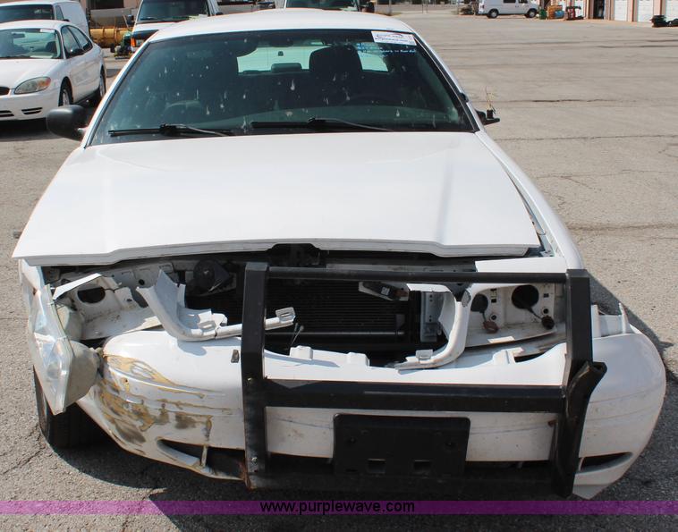 image for item I5777 2011 Ford Crown Victoria Police Interceptor