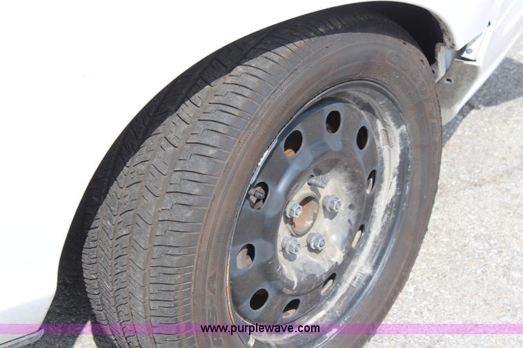 image for item I5777 2011 Ford Crown Victoria Police Interceptor