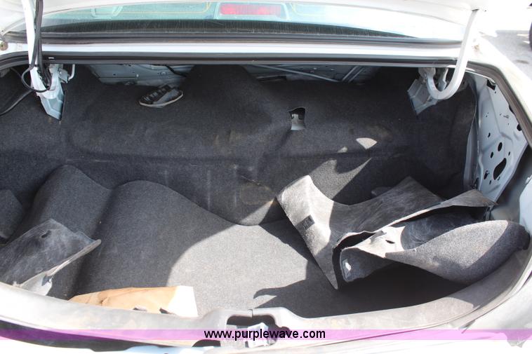 image for item I5777 2011 Ford Crown Victoria Police Interceptor