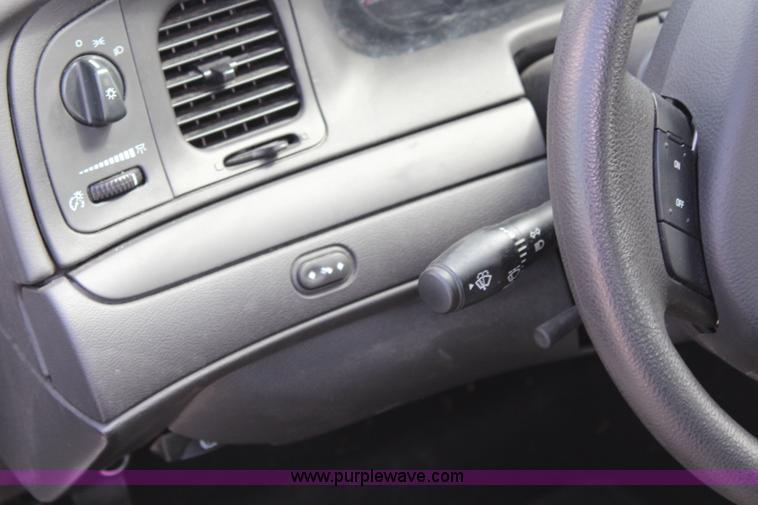 image for item I5777 2011 Ford Crown Victoria Police Interceptor