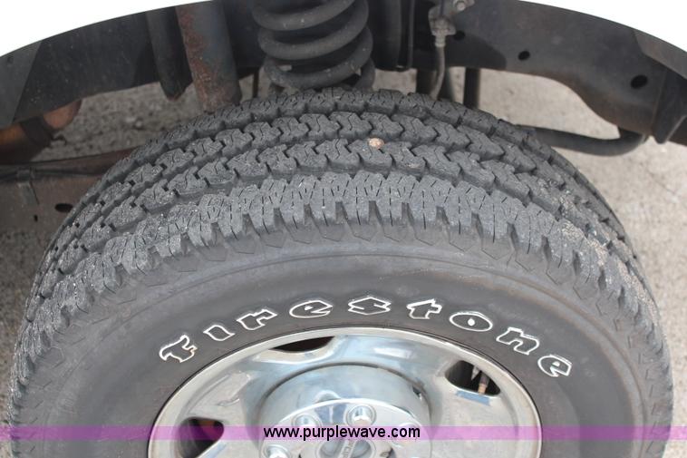 image for item I5822 2008 Ford F250 Super Duty XLT Crew Cab pickup truck