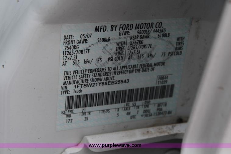 image for item I5822 2008 Ford F250 Super Duty XLT Crew Cab pickup truck