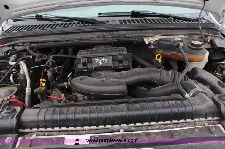 image for item I5823 2006 Ford F250 Super Duty XLT Crew Cab pickup truck