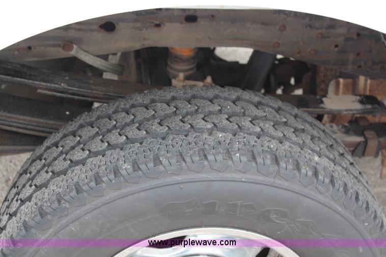 image for item I5823 2006 Ford F250 Super Duty XLT Crew Cab pickup truck