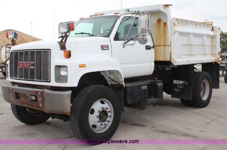 image for item I5824 2001 GMC C7500 dump truck