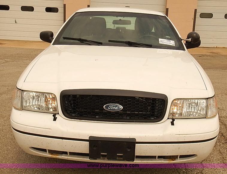 image for item J3113 2011 Ford Crown Victoria Police Interceptor