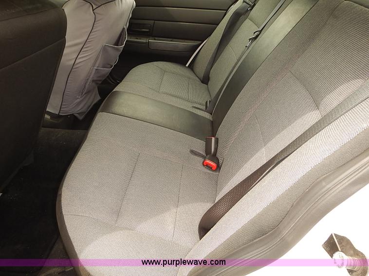 image for item J3113 2011 Ford Crown Victoria Police Interceptor