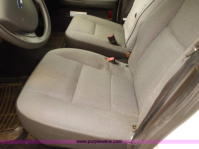 image for item J3113 2011 Ford Crown Victoria Police Interceptor