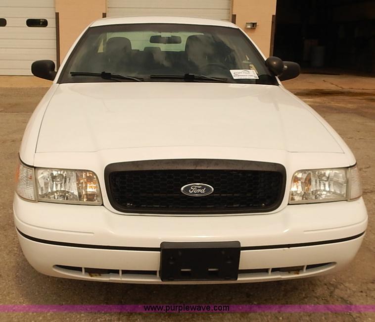 image for item J3114 2008 Ford Crown Victoria Police Interceptor