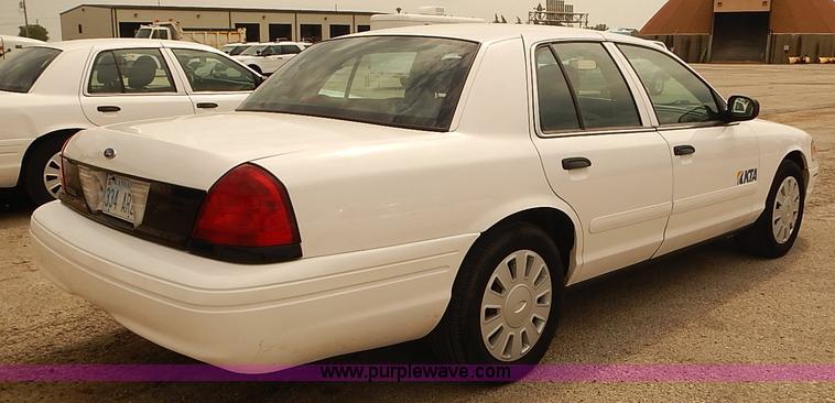image for item J3114 2008 Ford Crown Victoria Police Interceptor
