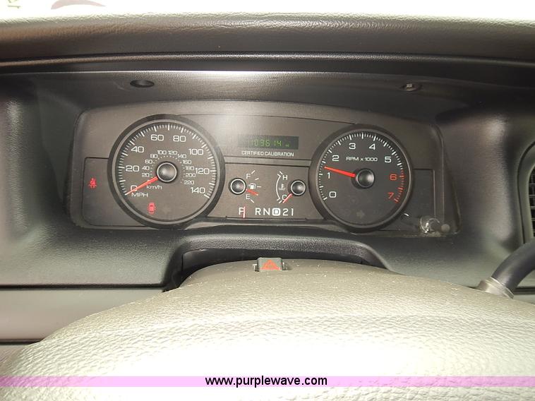 image for item J3114 2008 Ford Crown Victoria Police Interceptor