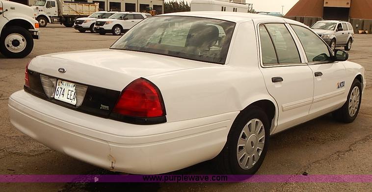 image for item J3115 2011 Ford Crown Victoria Police Interceptor
