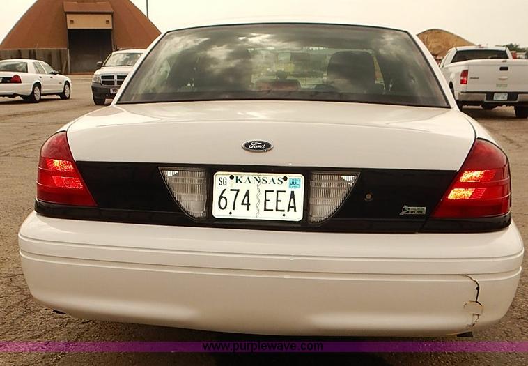 image for item J3115 2011 Ford Crown Victoria Police Interceptor