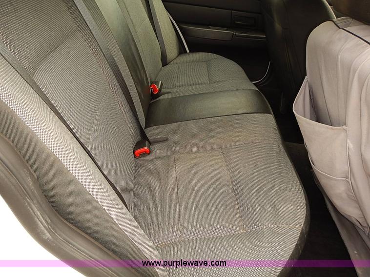 image for item J3115 2011 Ford Crown Victoria Police Interceptor