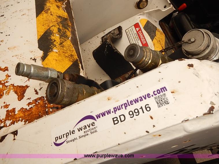 image for item J3116 1998 International 4900 dump truck