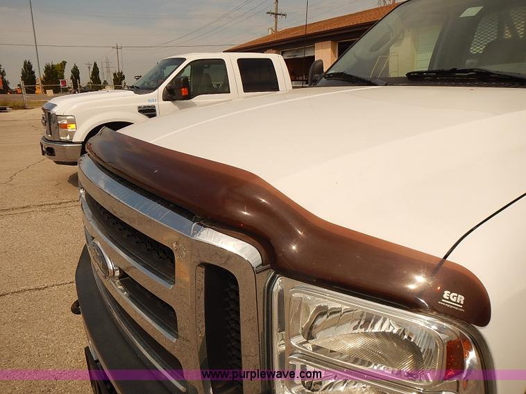 image for item J3117 2007 Ford F450 Super Duty XL bucket truck