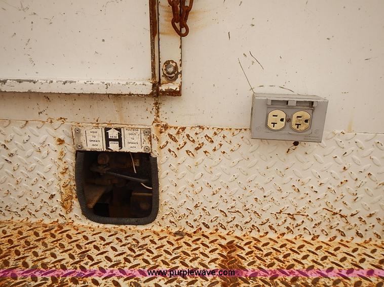 image for item J3117 2007 Ford F450 Super Duty XL bucket truck