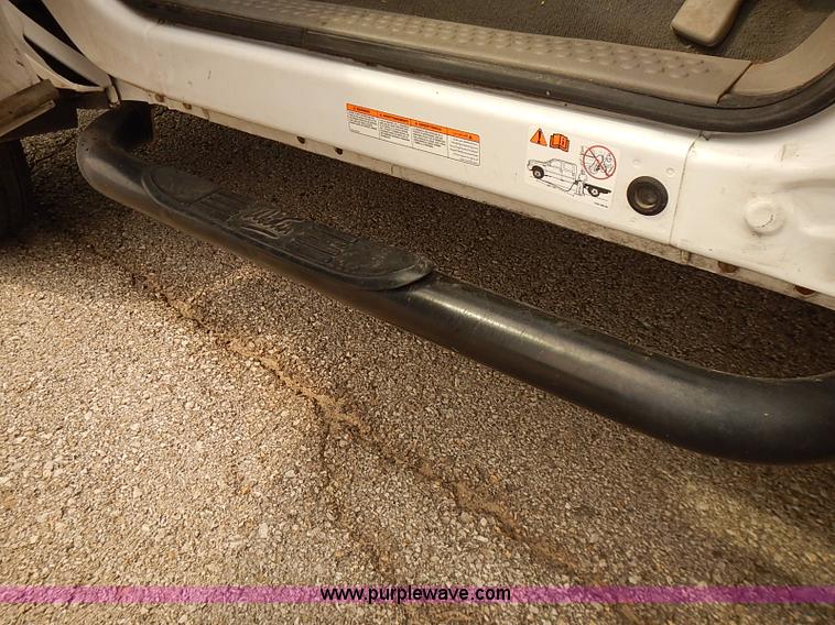 image for item J3117 2007 Ford F450 Super Duty XL bucket truck