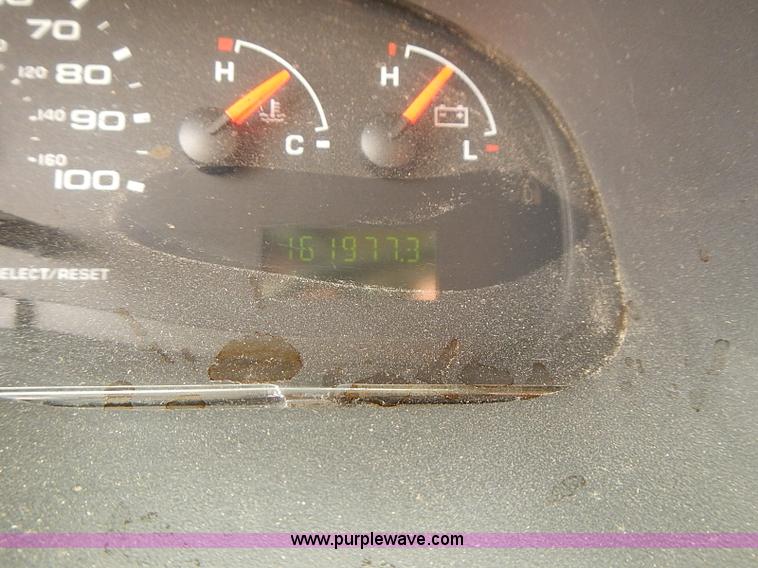 image for item J3119 2007 Ford E350 Super Duty van