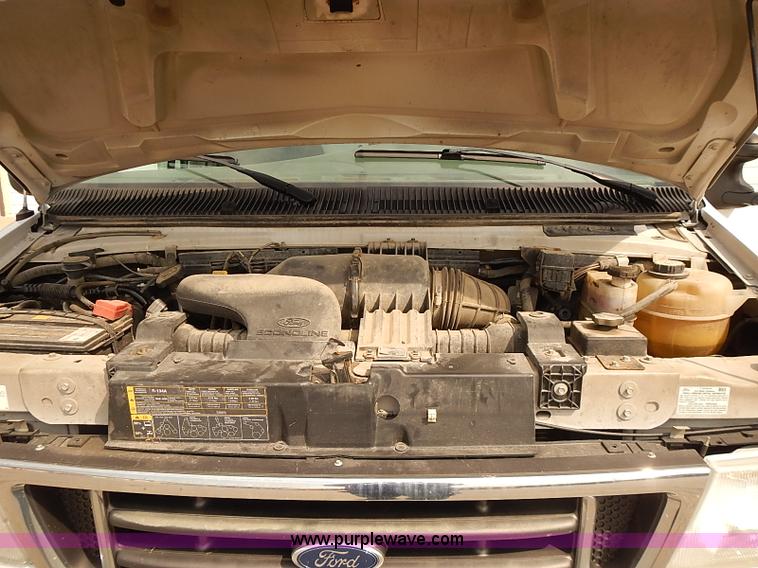 image for item J3119 2007 Ford E350 Super Duty van