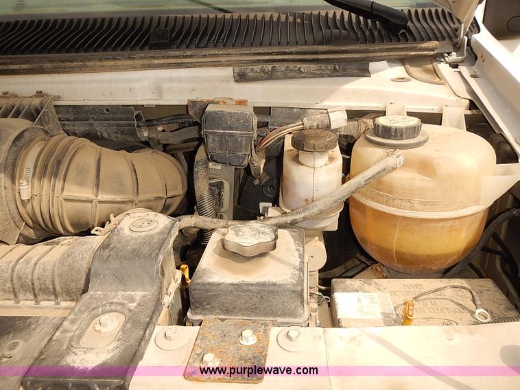 image for item J3119 2007 Ford E350 Super Duty van