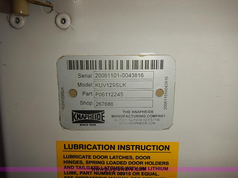 image for item J3119 2007 Ford E350 Super Duty van