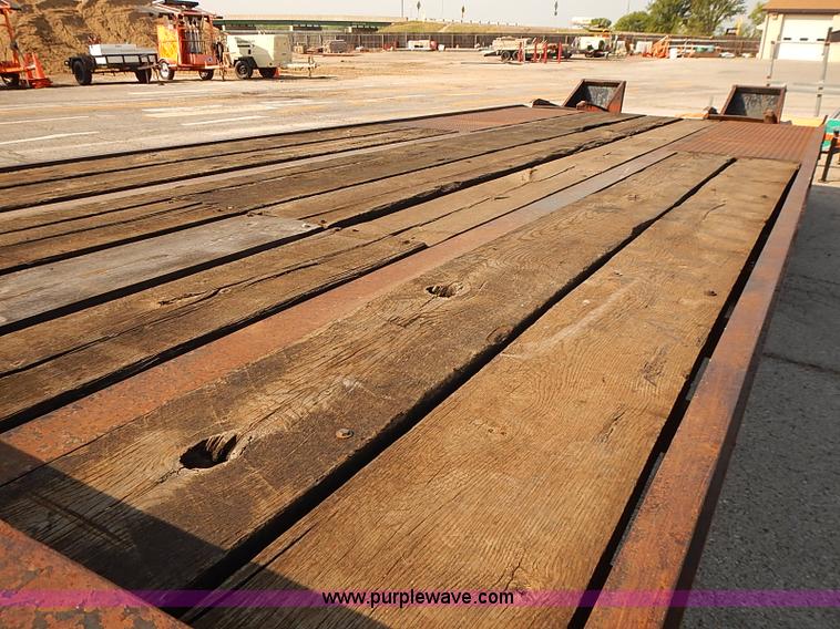 image for item J3120 1991 Holden flatbed trailer