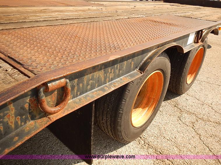 image for item J3120 1991 Holden flatbed trailer