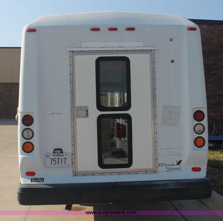 image for item AJ9341 2001 Chevrolet Express G3500 El Dorado bus