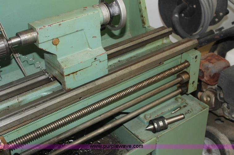 image for item AJ9351 Micro cut lathe