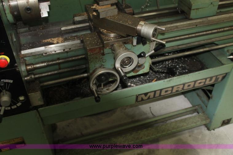 image for item AJ9351 Micro cut lathe