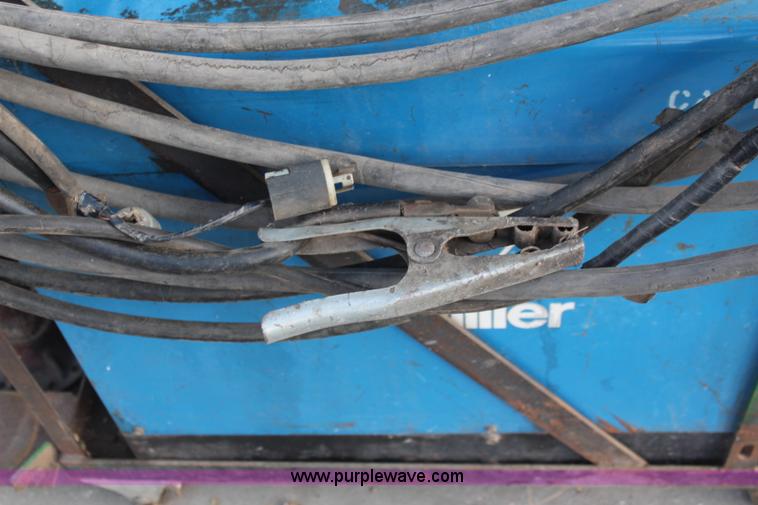 image for item AV9461 Miller Deltaweld 450 DC arc welder