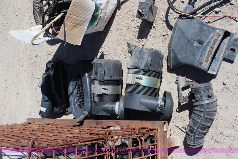 image for item AV9472 Vanair system