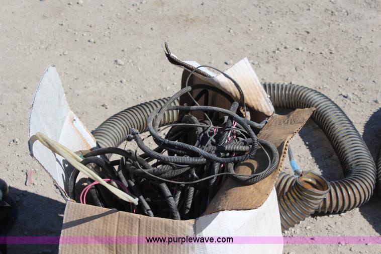 image for item AV9472 Vanair system